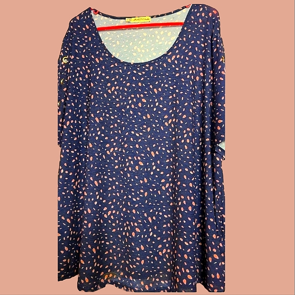 Women's blouse size 3X